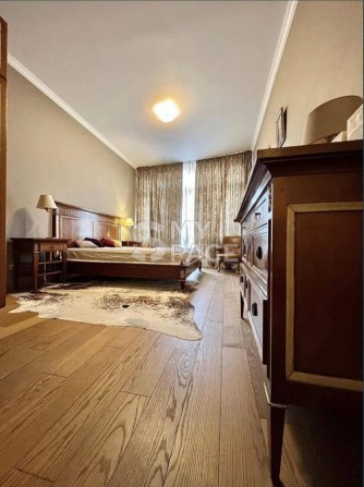 98м Сучасна історичний центр поруч Ярославів Вал - фото 1