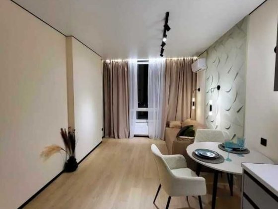 Продаж 1к квартира ЖК Варшавський 2  вул. Родини Крістерів 14 Б Киев