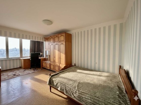 Продаж видової 1 кімнатної квартири, вул. Полкова 55, Подільський р-н Киев