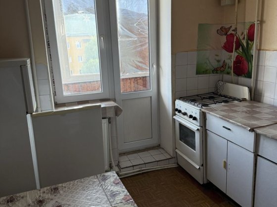 Здається 2 кімнатна квартира Свалява