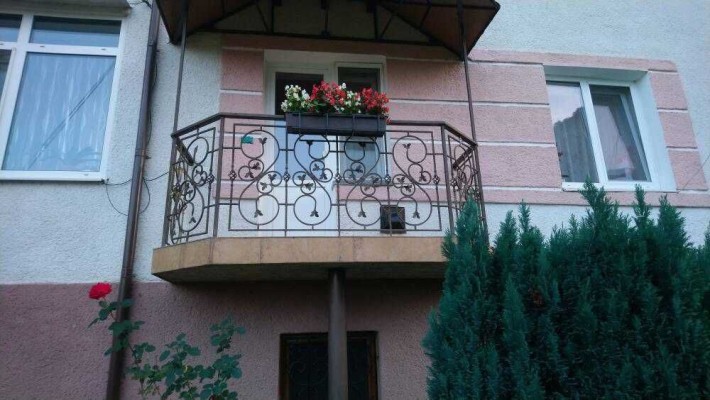 Зручна квартира село Шаян - фото 1