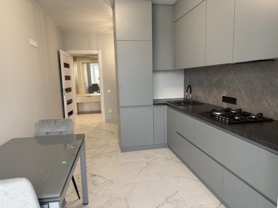 Оренда 1 км. В затишному районі Угорники