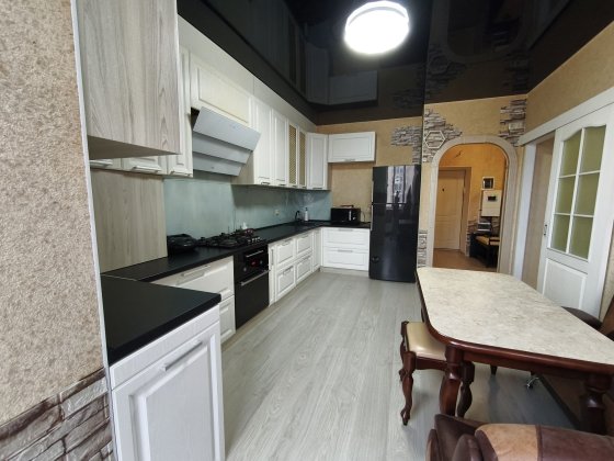 Простора 1к квартира (56 м²) з інвертором 6 кВт  с. Святопетрівське Святопетровское