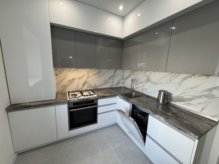 Перша оренда, ЖК Юність Чабани/Теремки - фото 1