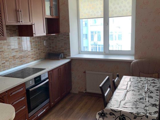 Здам довгостроково 1 кім с. Чайки вул. Українського відродження  3б. Чайки