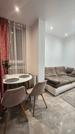 Оренда 1-кім квартири + кухня-студія, ЖК Grand Village - фото 1