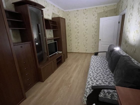 Аренда  1 ком Радужный 7500 Лиманка