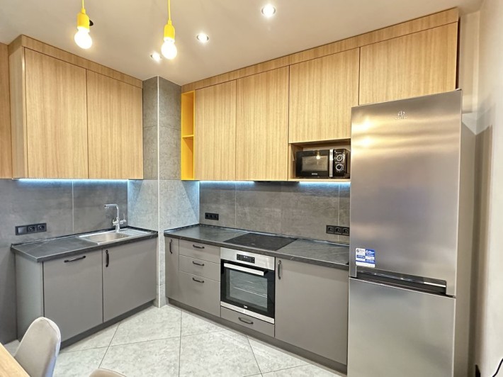 Массив Радужный,красивая стильная квартира с дизайнерским ремонтом - фото 1