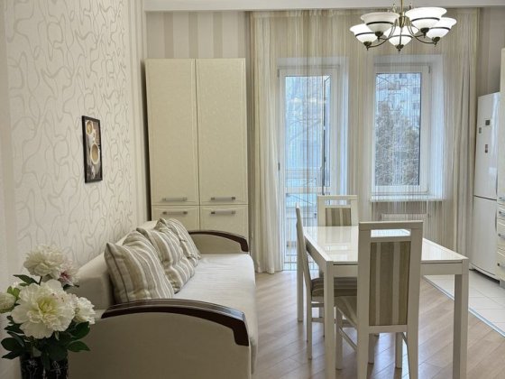 Светлая квартира в ЖК Зеленый Мыс Крыжановка