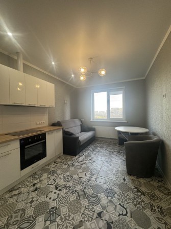 Сдам 1-но комнатнту на Сахарова в Кадоре - фото 1