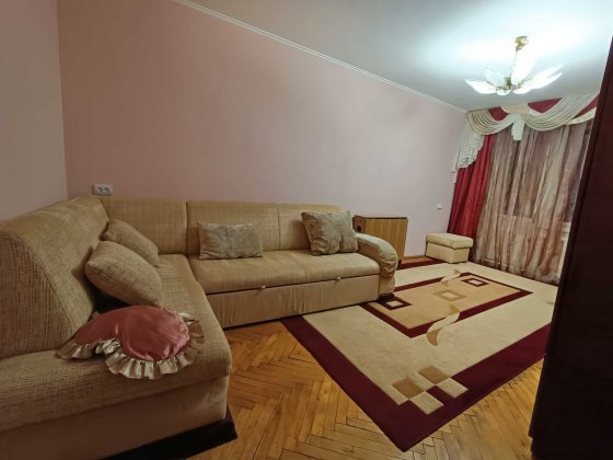 Продаж квартири 2 - кім. вул. В. Великого - Наукова - Пулюя - Кн.Ольги Львов