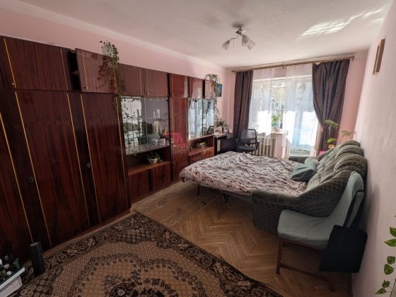 Продається 2 кімнатна квартира,вул .Володимира. Великого Львів