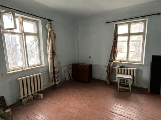 Продам 2 кімнатну квартиру на вул. О.Вишні Корабельний район Миколаїв