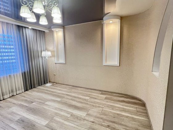 3к квартира центр міста Кропивницкий