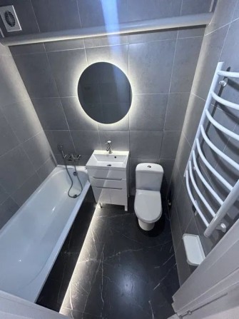 В продаже 2 ком .квартира .Район 9 гор.больницы - фото 1