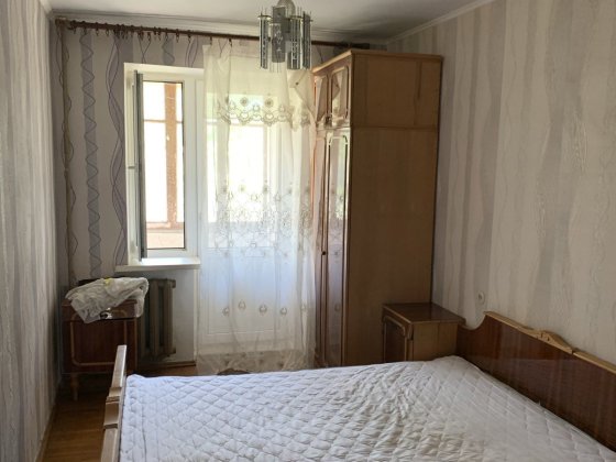 Продажа трехкомнатной «харьковки» на пр. Глушко, 2эт, требует ремонта! Одеса