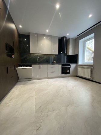 Продаж 3 кімнатної квартири/ Єроремонт/ цегла/ р-н Панчішної фабрики - фото 1