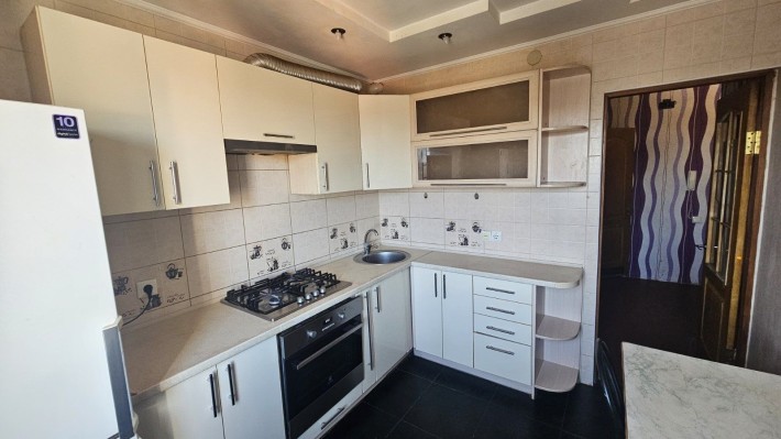 Продається 2-кімнатна квартира на Шкільному - фото 1