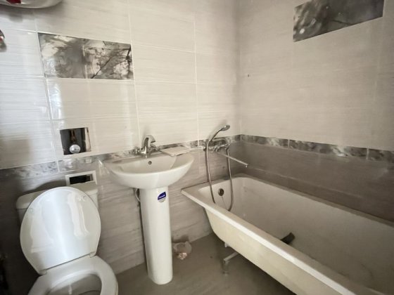 Продаю 2 квартиру Лески 1 кп на стадии ремонта Миколаїв