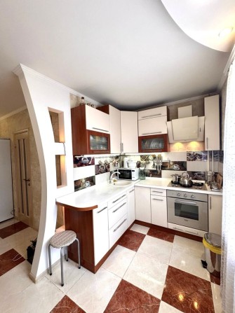 Продается 3 ком кв перепланирована в 2х в Бородинском р-не - фото 1