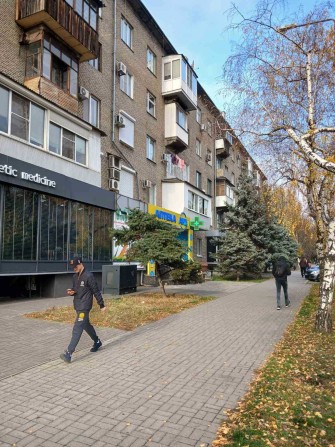 Продам 1о кімн кв вул.Зайцева(Лермонтова) Центр міста, Двір з воротами - фото 1