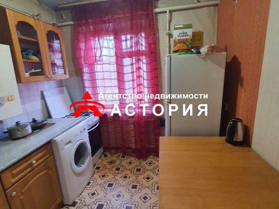 Продаж 1-кімнатної квартири, вул. Шкільна Запорожье