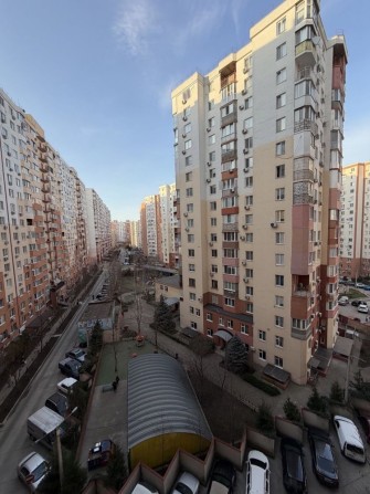 Терміновий  продаж  двухкімнатної в новобудові  в Київському районі - фото 1