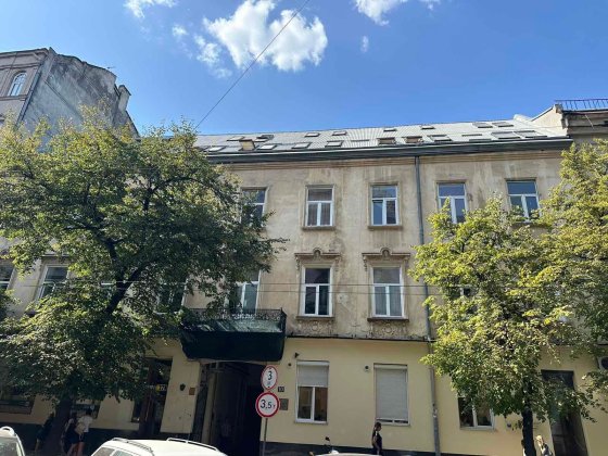 Центр, Продаж 2 кім.кв. по вул. Січових Стрельців Львов