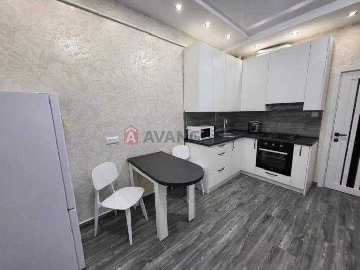 Продається світла та затишна квартира. - фото 1