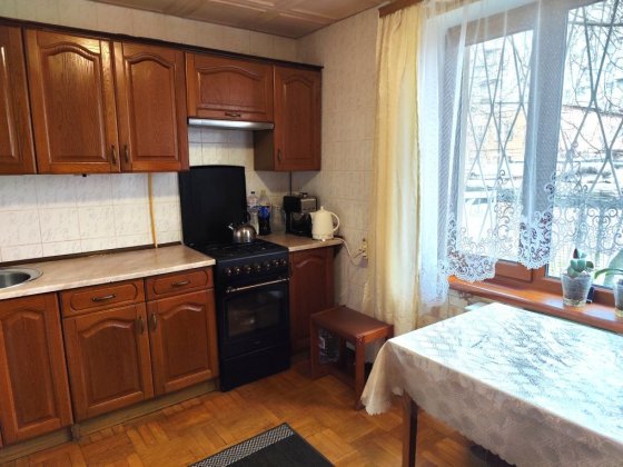 Продам 4х кімнатну квартиру по вул.  Святослава Ріхтера Одеса