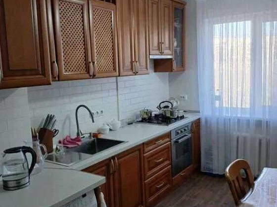 Чудова  3-х кім.кв. в прекрасному районі по вул.Ген.Бочарова. Одесса