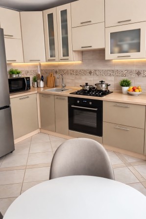 Продам 2-кімнатну квартиру 71,3 м².Власник - фото 1