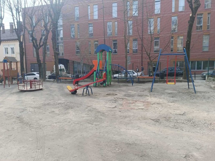 Продаж 1 кім. квартири в центрі  під ремонт. 29000 $ - фото 1