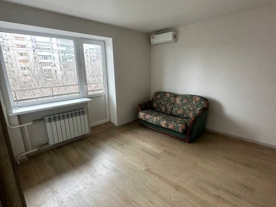 Продам однокімнатну квартиру в центрі міста. Миколаїв