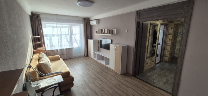 Продам теплу, затишну 2-х кімнатну квартиру 50 м2, Чумаченко 14 - фото 1