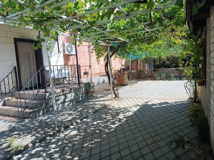 Квартира зі своїм двором та гаражем - фото 1