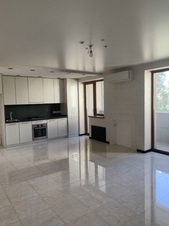 В продаже 3-х к.кв 90 м.кв в новом жилом доме пр.Тракторостроителей - фото 1