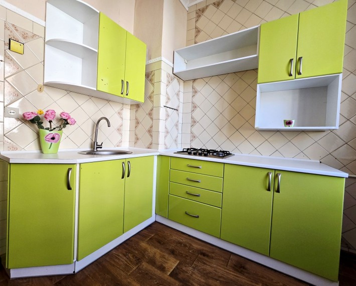 Сталинка 2-х комн, Центр , Научная, Госпром, Бакулина  14. - фото 1