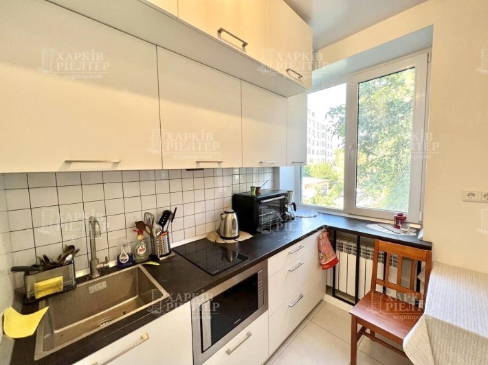 D1M Продам сучасну 1 кім. квартиру в центрі міста, м. Ярослава Мудрого - фото 1