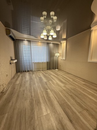 Продам 3к.кв з газовим опаленням та ремонтом , центр Преображенська ! - фото 1