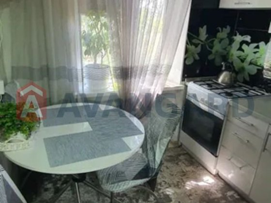 Продам сучасну 3-кімнатну квартиру по вул. Поштова. Запорожье