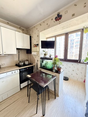 Продаж 1 кімнатної квартири з ремонтом Вулиця Кікабідзе 6А - фото 1