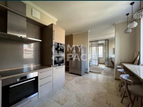 Затишна 3к квартира в Центрі вул. Дмитрівська 82 Киев