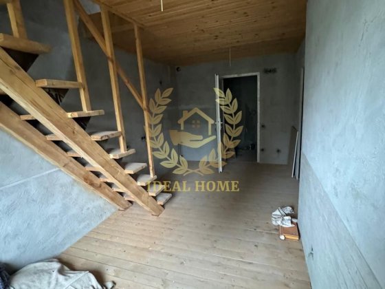 Продам 2х рівневу квартиру Киев