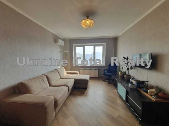 Виноградар! 3 кімнатна квартира 72м2 з ремонтом! Проспект Свободи Киев