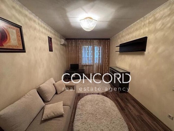 Продам 1к Бакинська вул., 37-Г. Метро Дорогожичі - фото 1