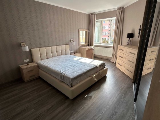 Продам 3кім квартиру 77м2меблі  Петровский квартал без комісії власник Київ