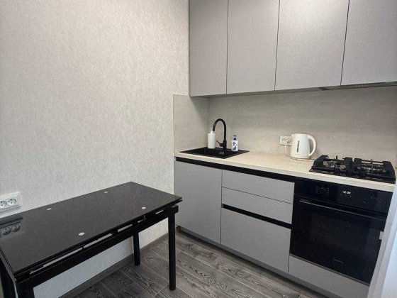 Продам 2-кімн. Зодчих вул. 50а, 46 м.кв