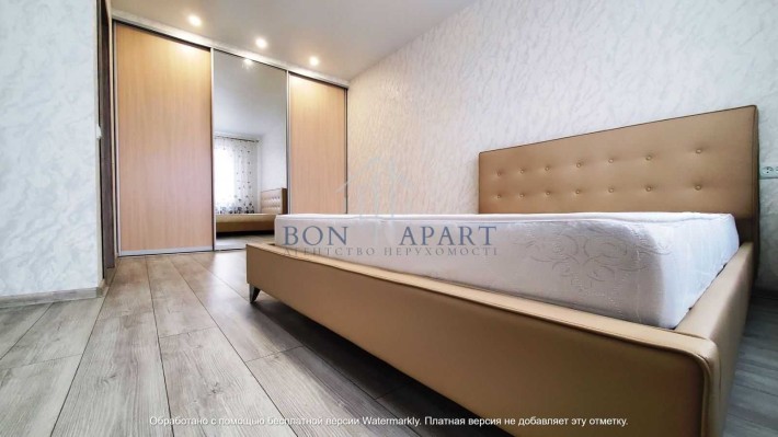 Продам 1к. квартиру з євроремонтом в ЖК "LaLaLand", Берковецька 6б. - фото 1