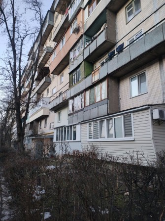 Продаж чьотирьохкімнатної квартири 59 м.кв. - фото 1